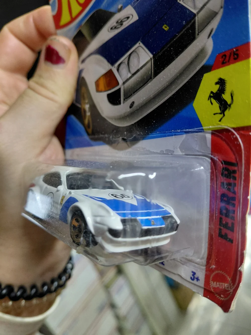 Hot Wheels Ferrari 365 GTB4 Competizione in white